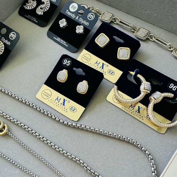 Bundle Deal✨✨ - Picture 2 of 11